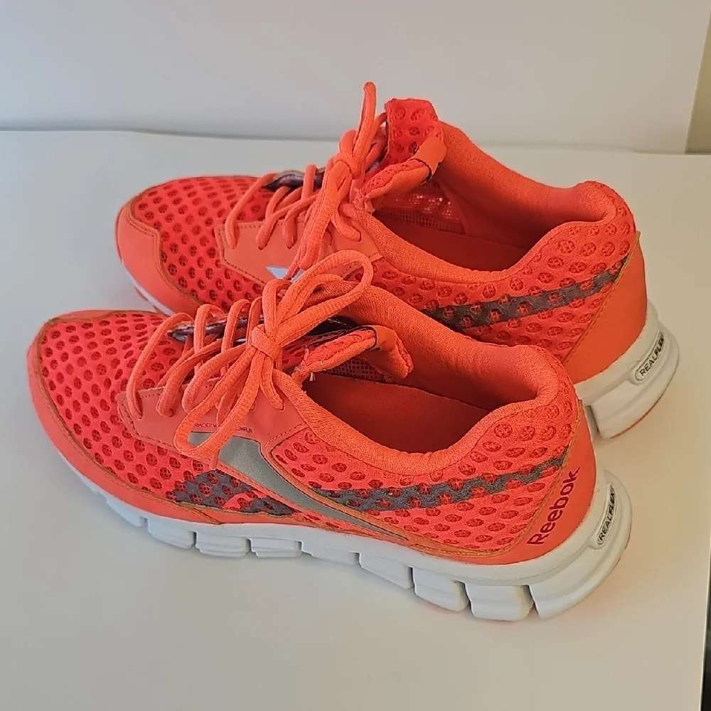 Reebok Bright Orange‎ Sneakers